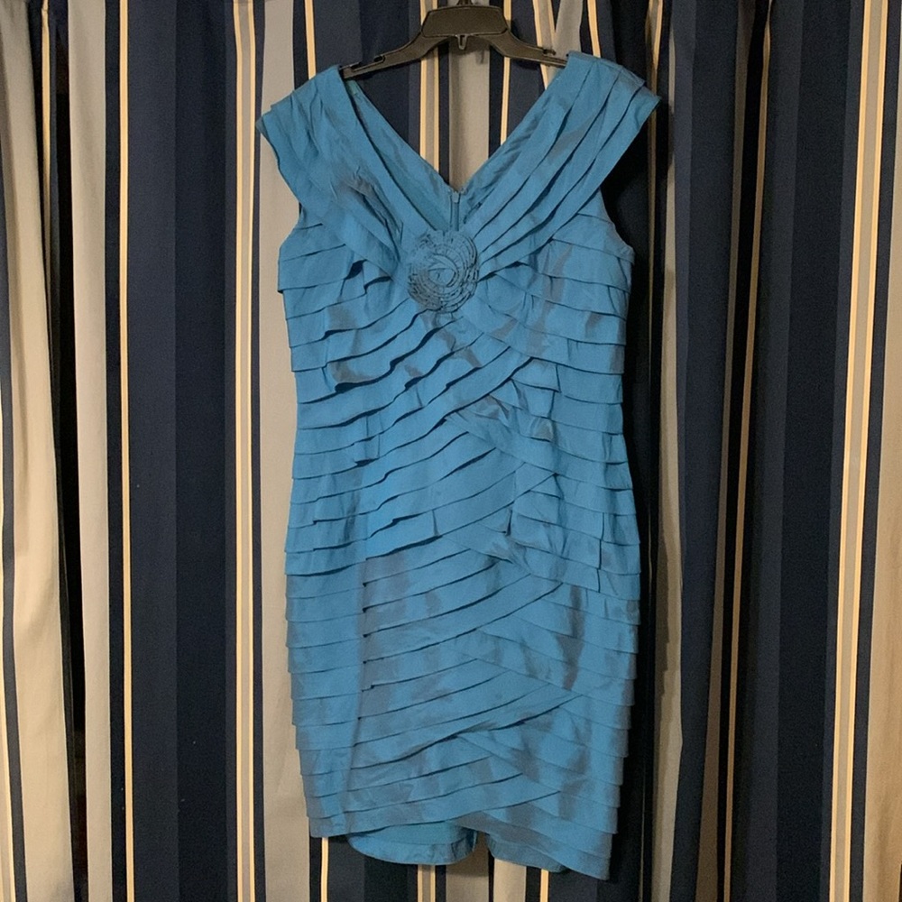Beautiful Adrianna Papell cocktail party dress, 16, teal/turquoise shimmer